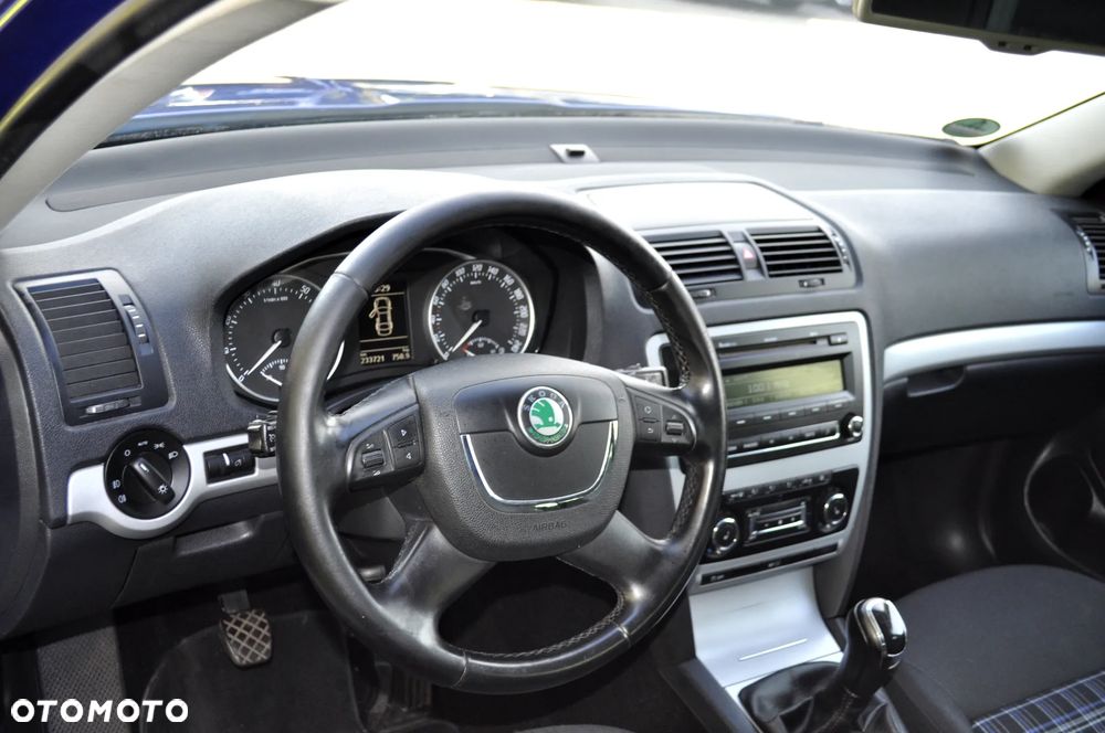 Skoda Octavia - 25