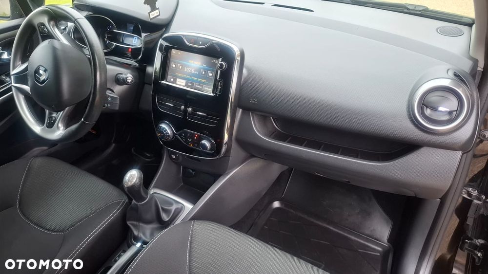 Renault Clio 1.2 16V 75 LIMITED - 4