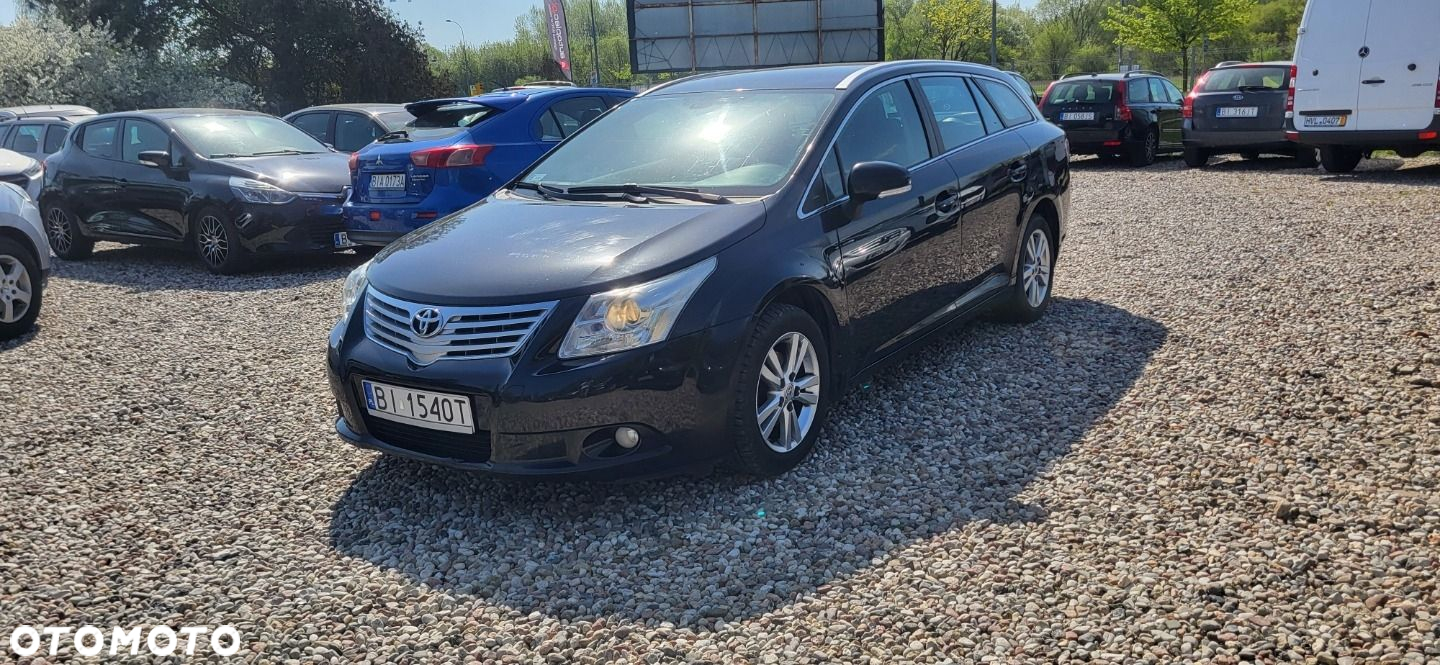 Toyota Avensis - 4