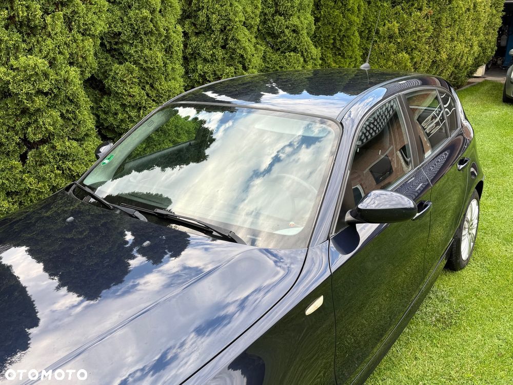 BMW Seria 1 116i - 11