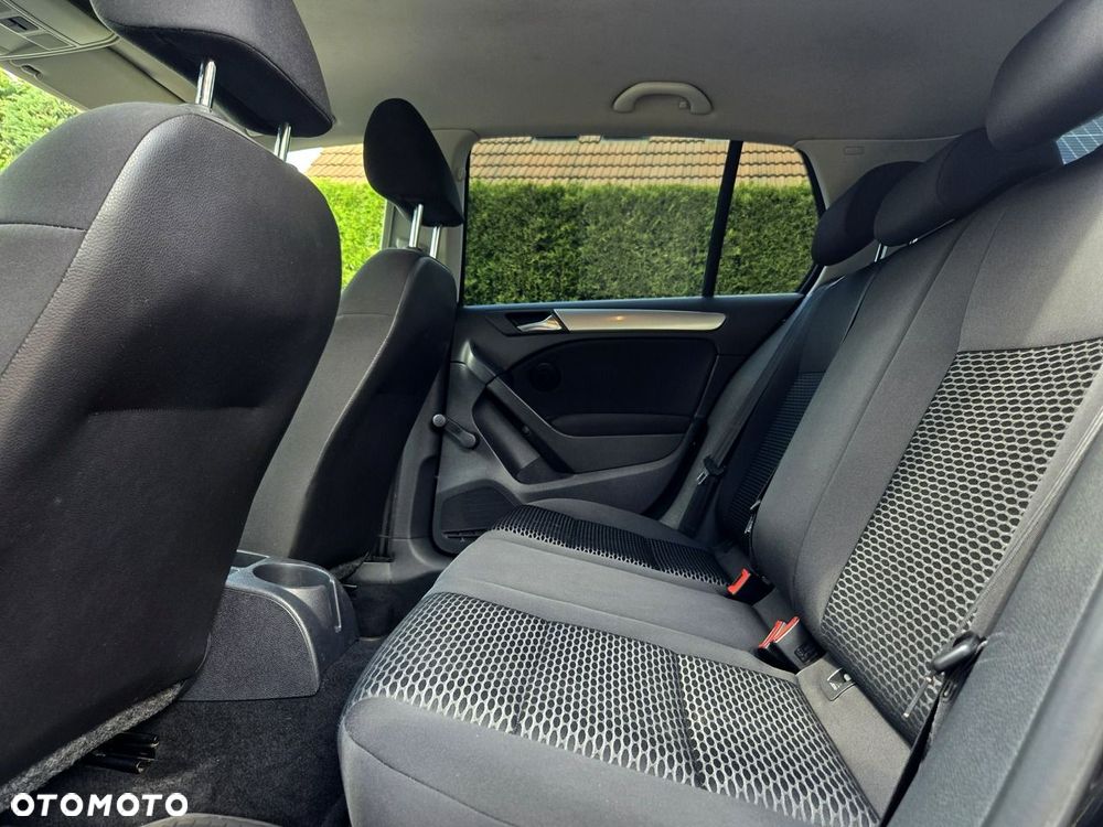Volkswagen Golf 1.6 TDI Trendline - 12