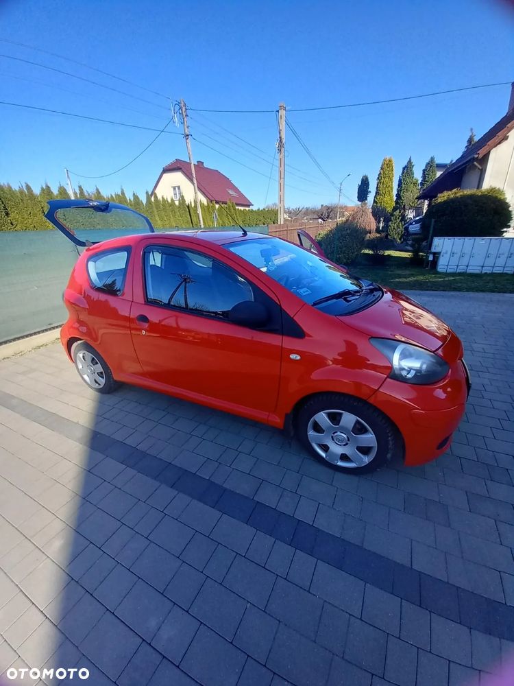 Toyota Aygo - 1