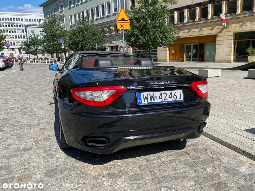 Maserati GranCabrio Sport - 13