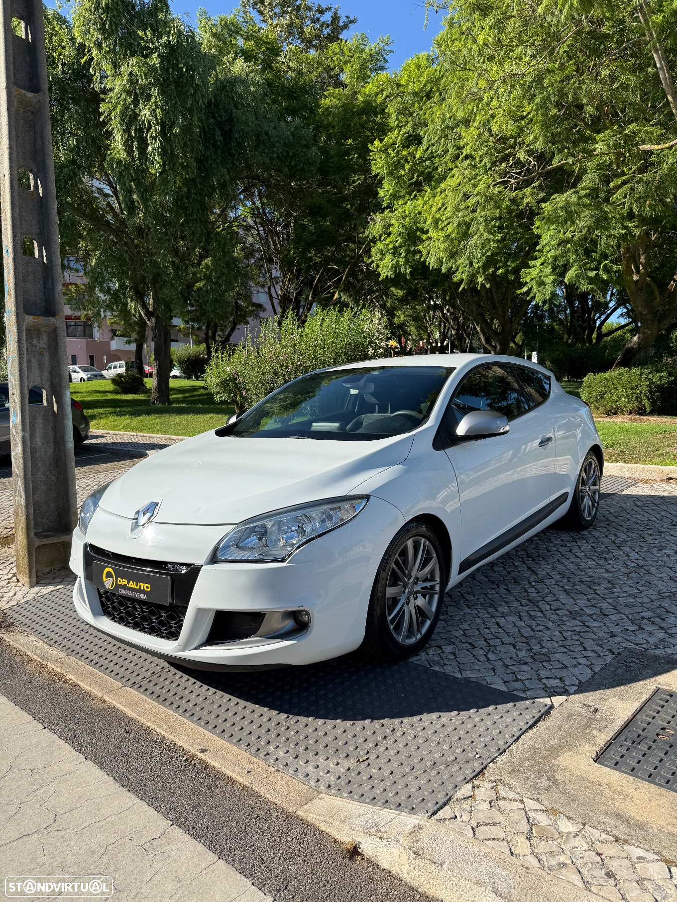 Renault Mégane Coupe 1.5 dCi GT Line - 4