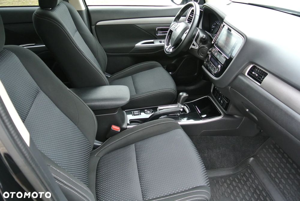 Mitsubishi Outlander 2.0 Intense 4WD CVT - 15