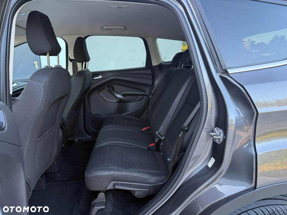 Ford Kuga - 30