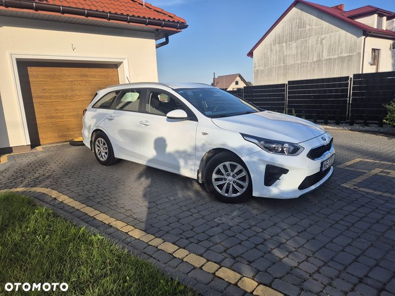 Kia Ceed 1.6 CRDi SCR GT-Line - 3