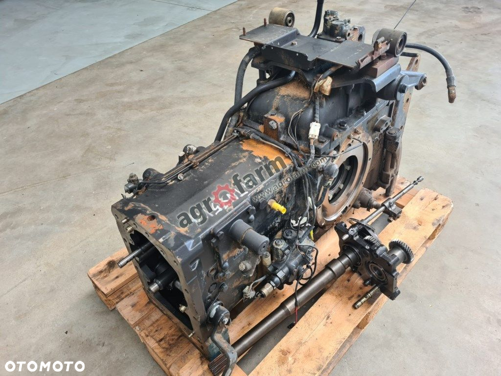 TYLNY MOST NEW HOLLAND TN75VA 87355071 - 3