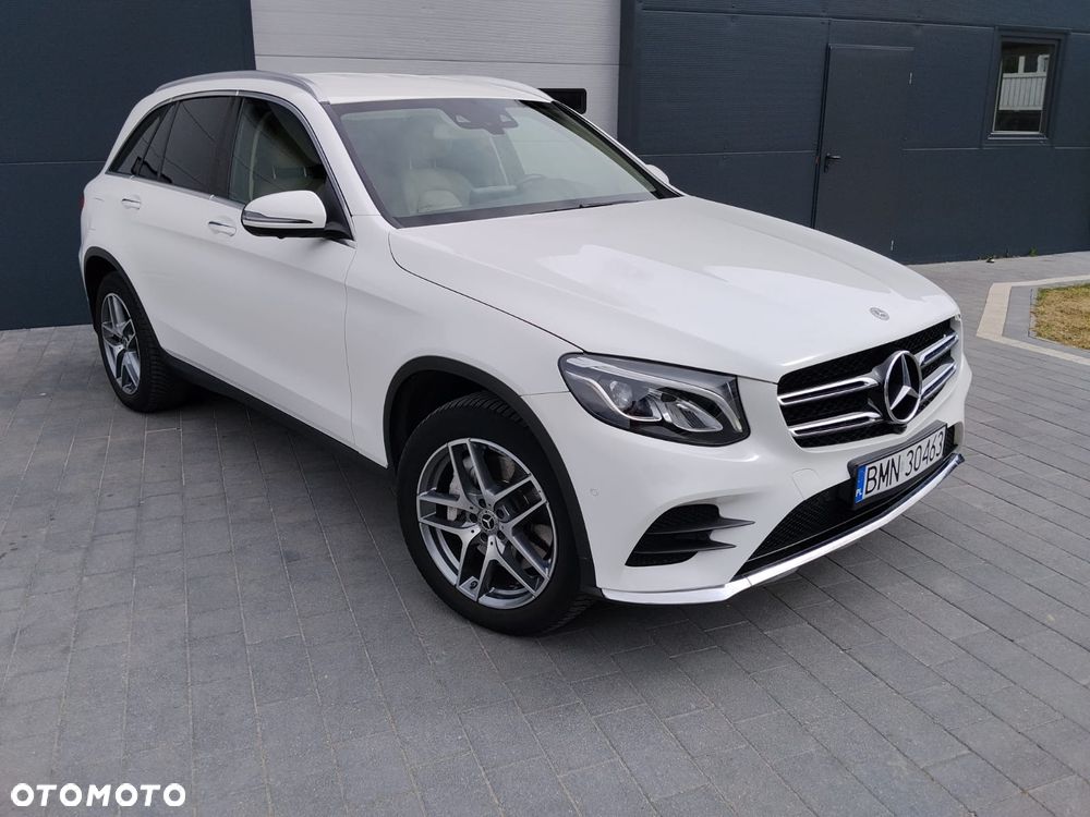 Mercedes-Benz GLC 250 4Matic 9G-TRONIC AMG Line - 17