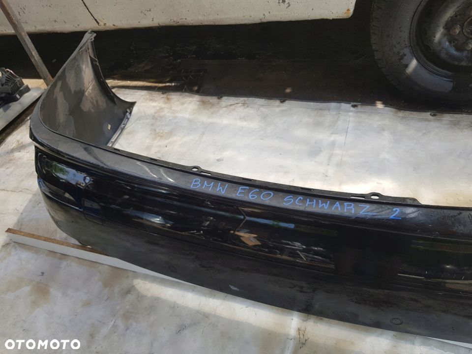 zderzak tył BMW E60 PDC schwarz II - 4