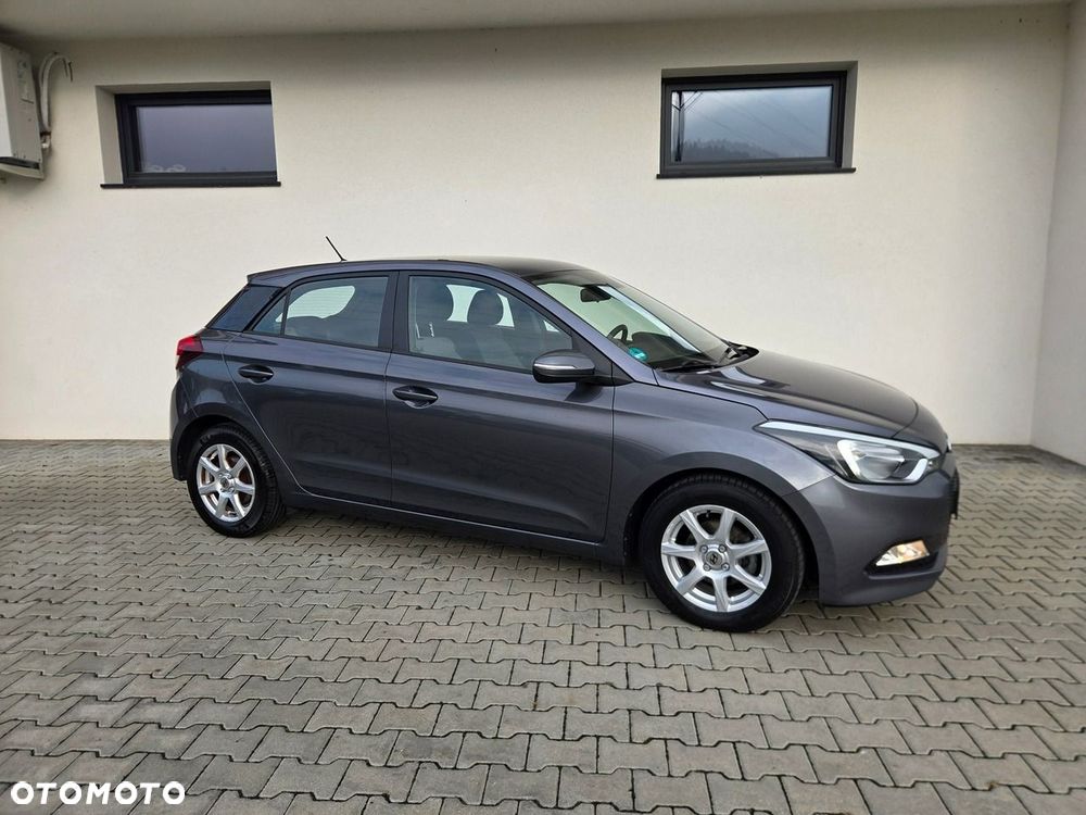 Hyundai i20 - 15