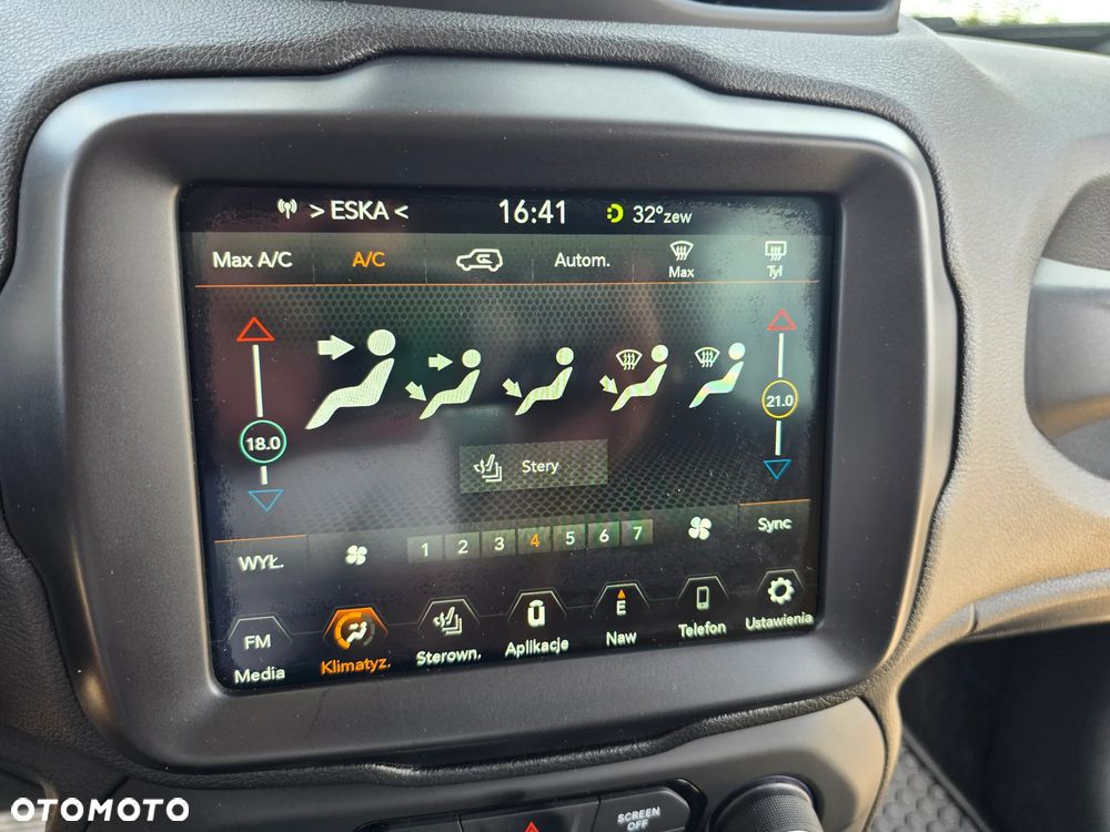 Jeep Renegade - 29