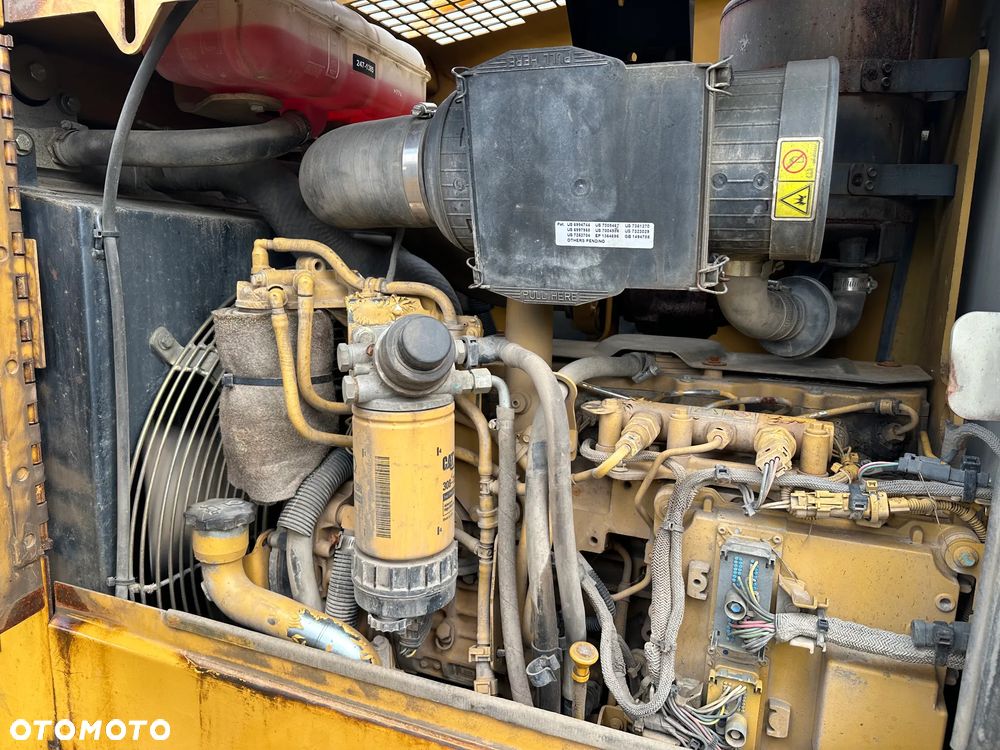 Caterpillar CAT D4 K LGP 9100 Mth - 18