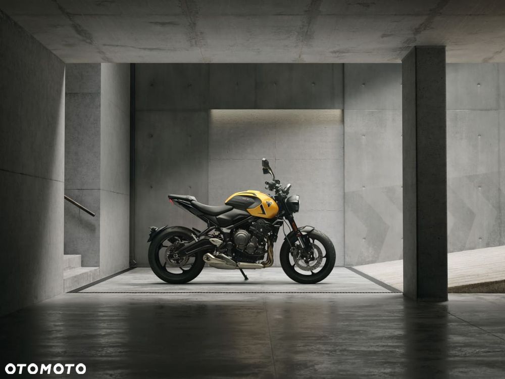 Triumph Trident - 4