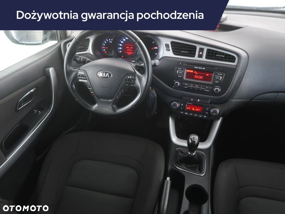 Kia Ceed - 9