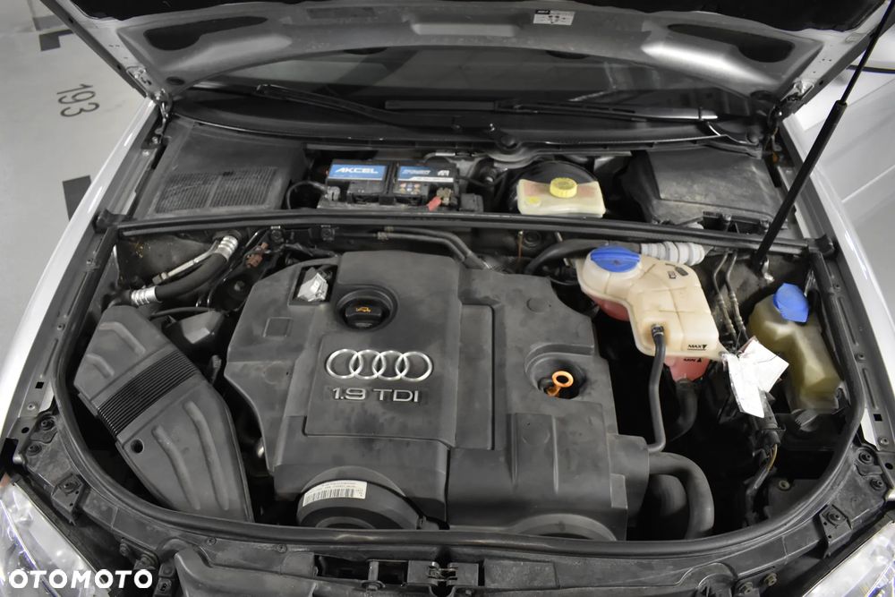 Audi A4 Limousine - 33