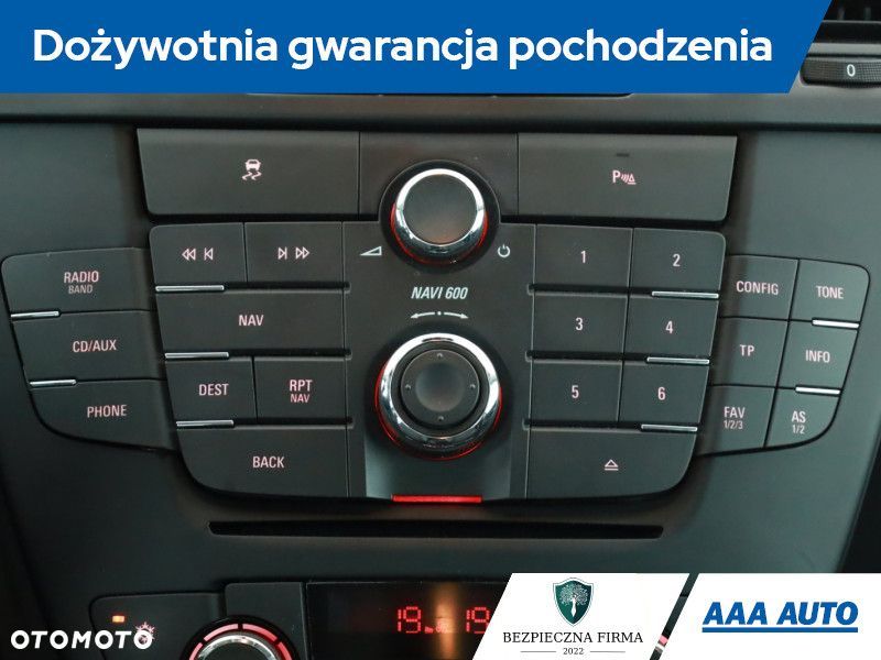 Opel Insignia - 12