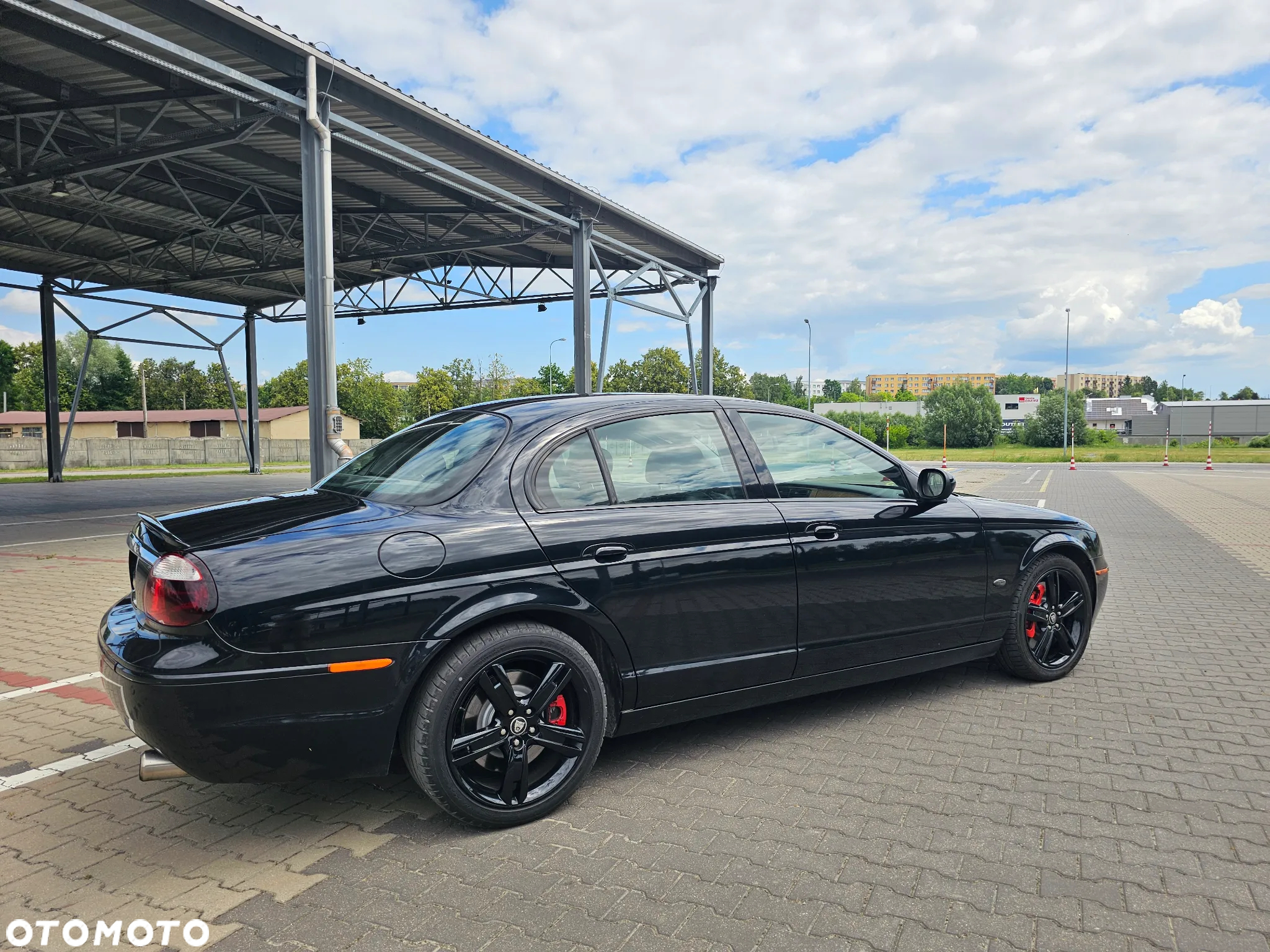 Jaguar S-Type R - 27