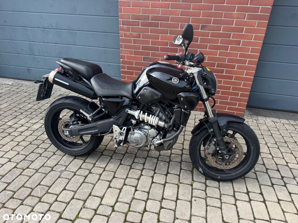 Yamaha MT - 1