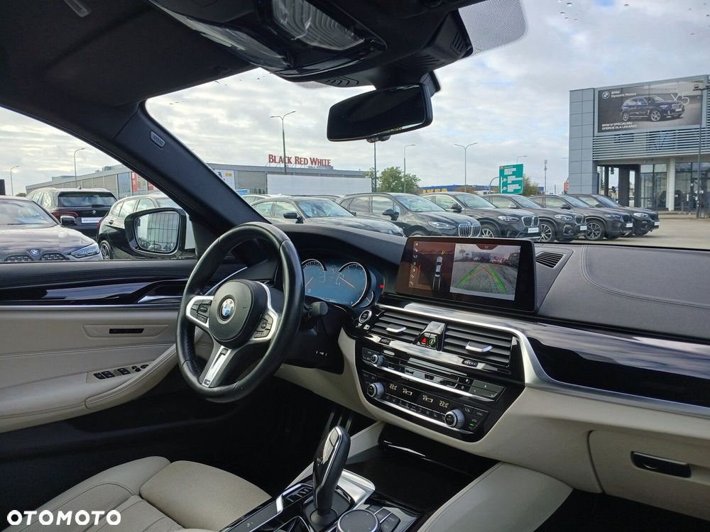 BMW Seria 5 540i xDrive M Sport sport - 29