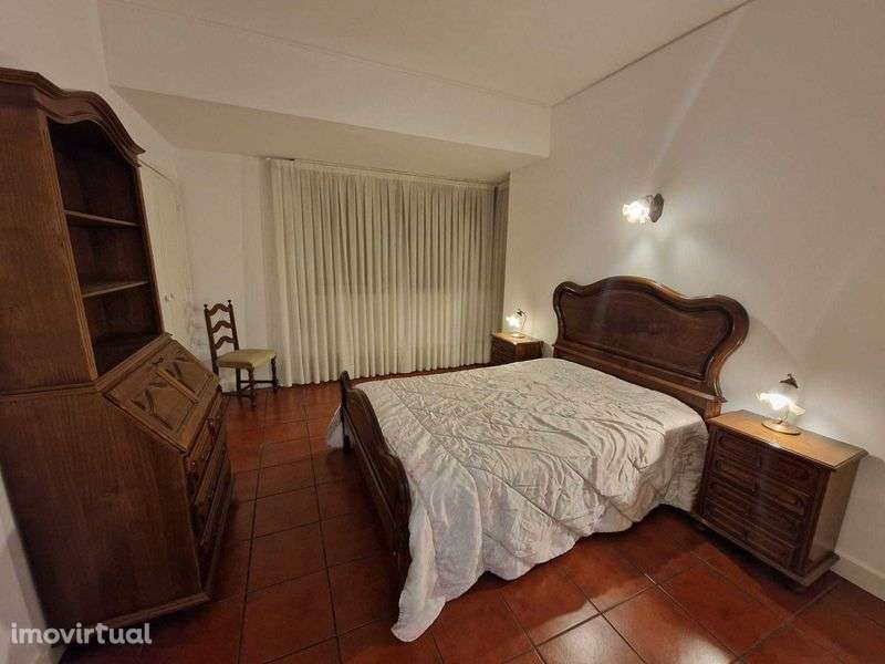 Arrendo Apartamento com vista para o mar, mobilado. Póvoa de Varzim - Grande imagem: 3/5