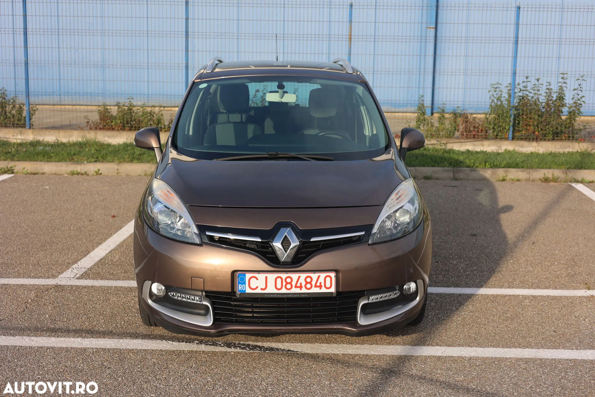 Renault Grand Scenic ENERGY TCe 115 S&S Authentique - 4