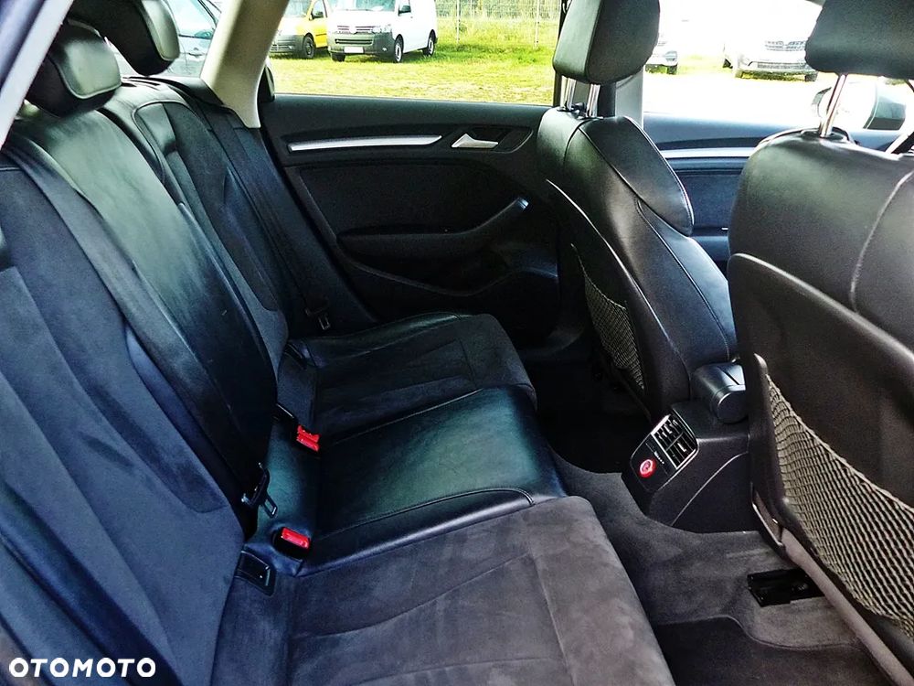 Audi A3 Sportback 2.0 TDI S line Sportpaket - 25