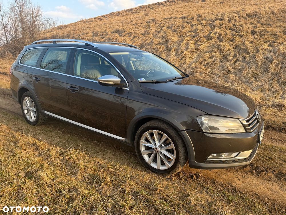 Volkswagen Passat 2.0 TDI Comfortline DSG - 11