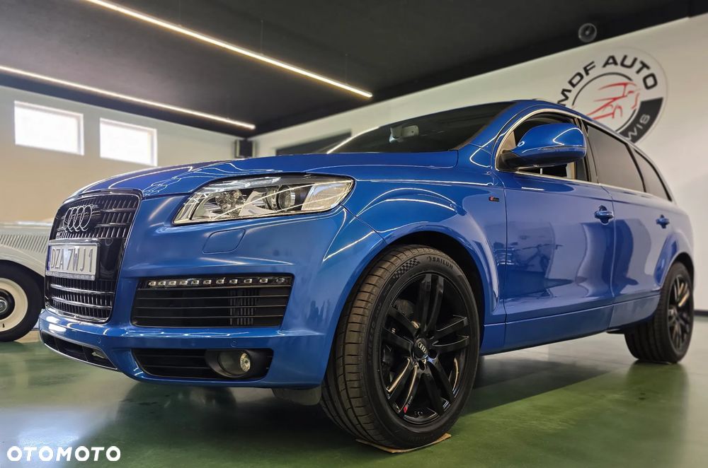 Audi Q7 - 1