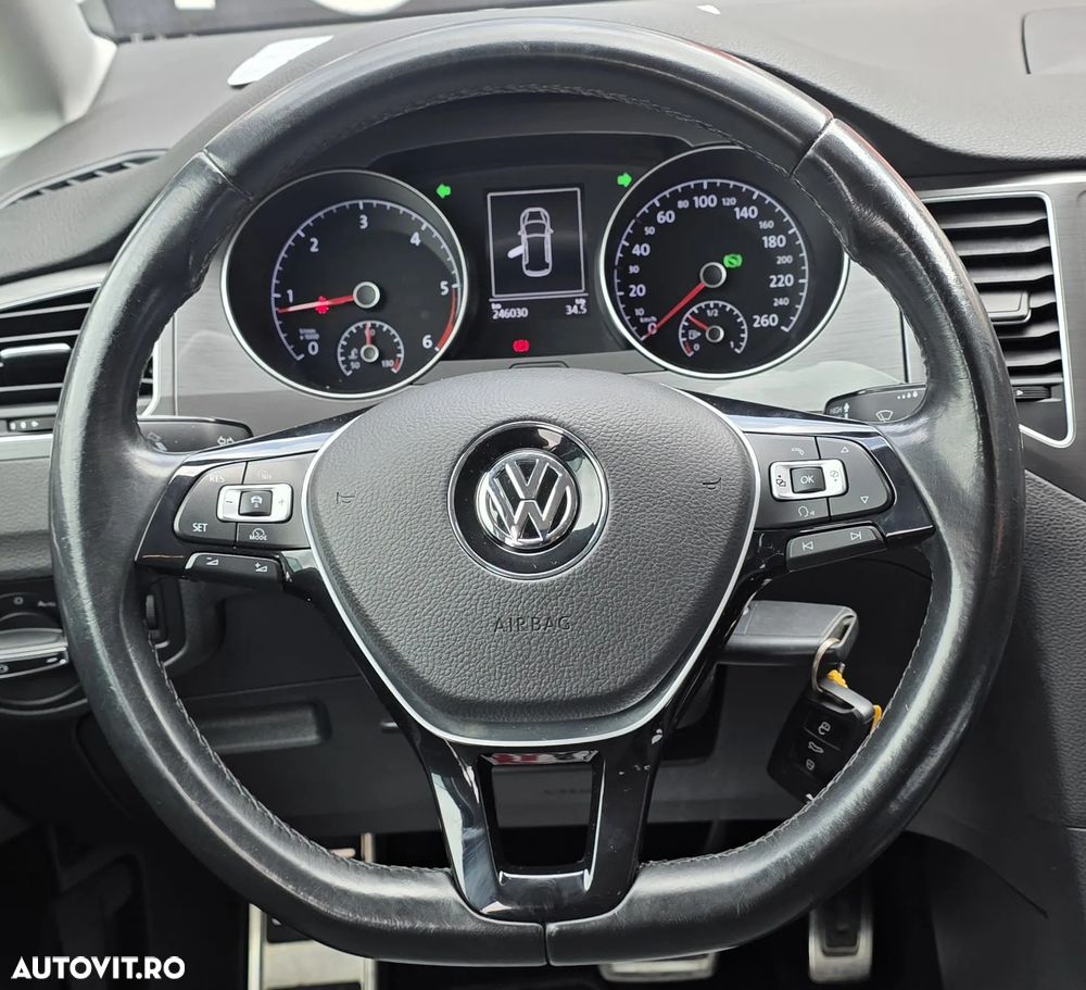 Volkswagen Golf Plus - 11