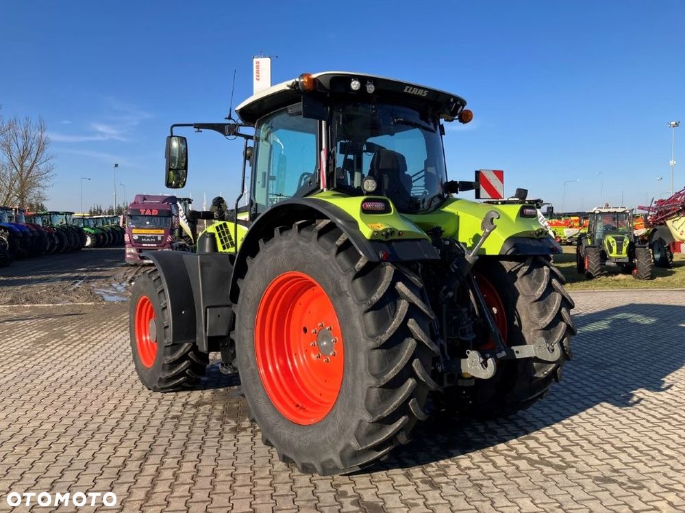 Claas ARION 660 CMATIC - 7