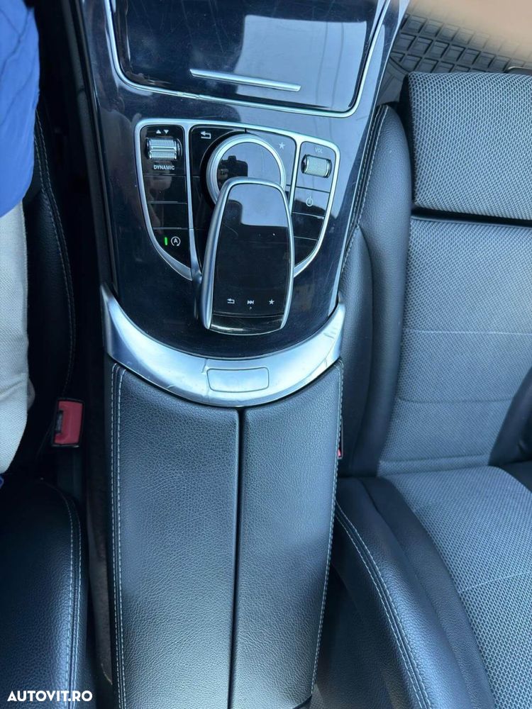 Mercedes-Benz C - 8
