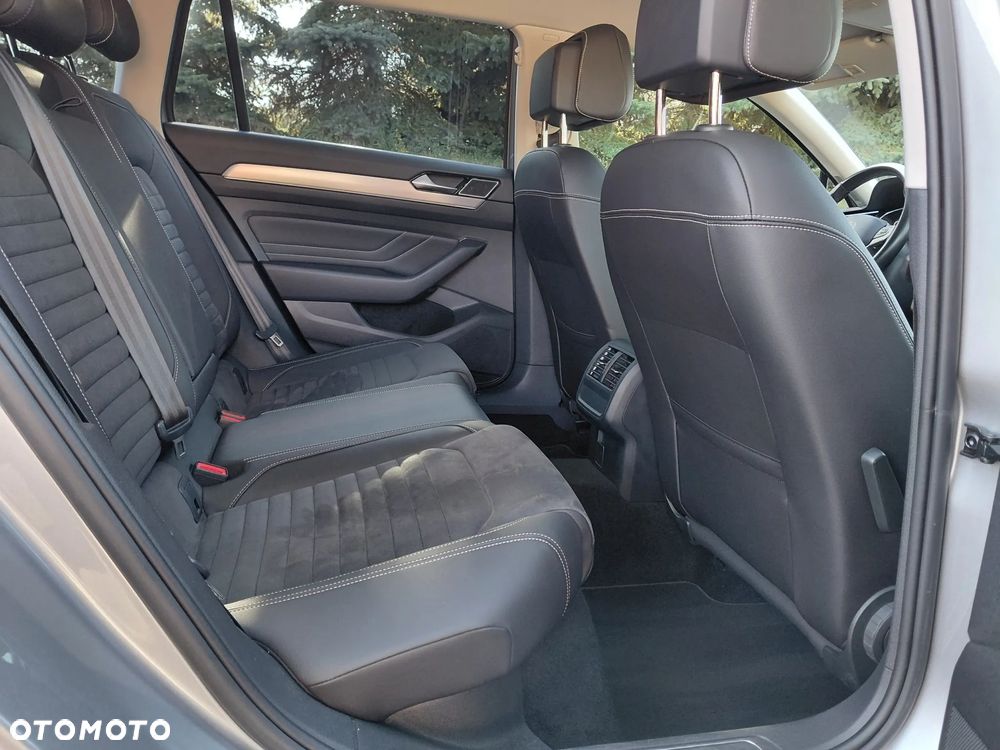 Volkswagen Passat 1.5 TSI EVO Elegance DSG - 13