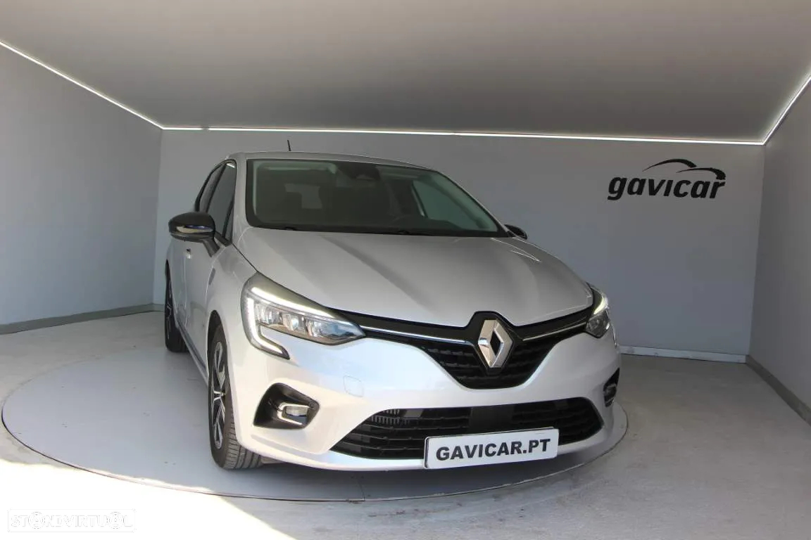 Renault Clio 1.0 TCe Limited CVT - 23