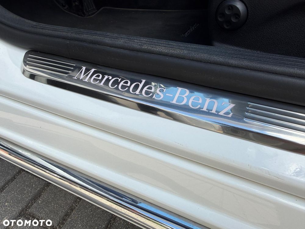 Mercedes-Benz Klasa C 300 de 9G-TRONIC - 40