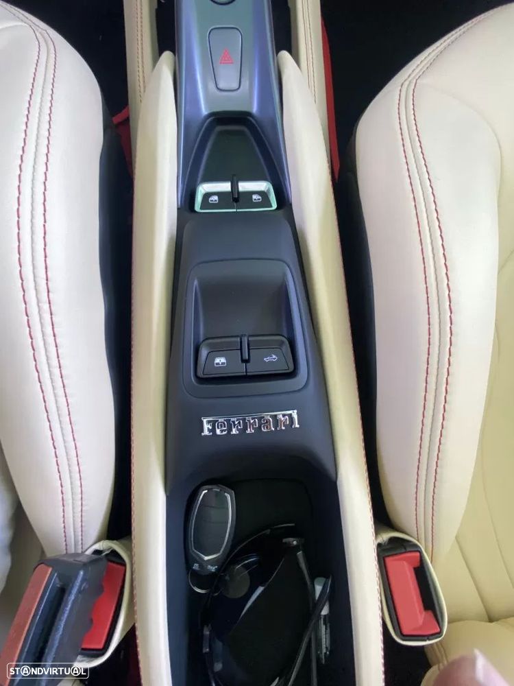 Ferrari F8 Tributo - 44