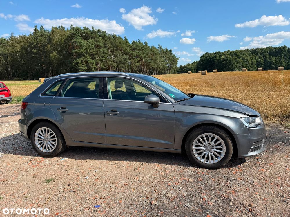 Audi A3 Sportback 2.0 TDI Ambiente - 5