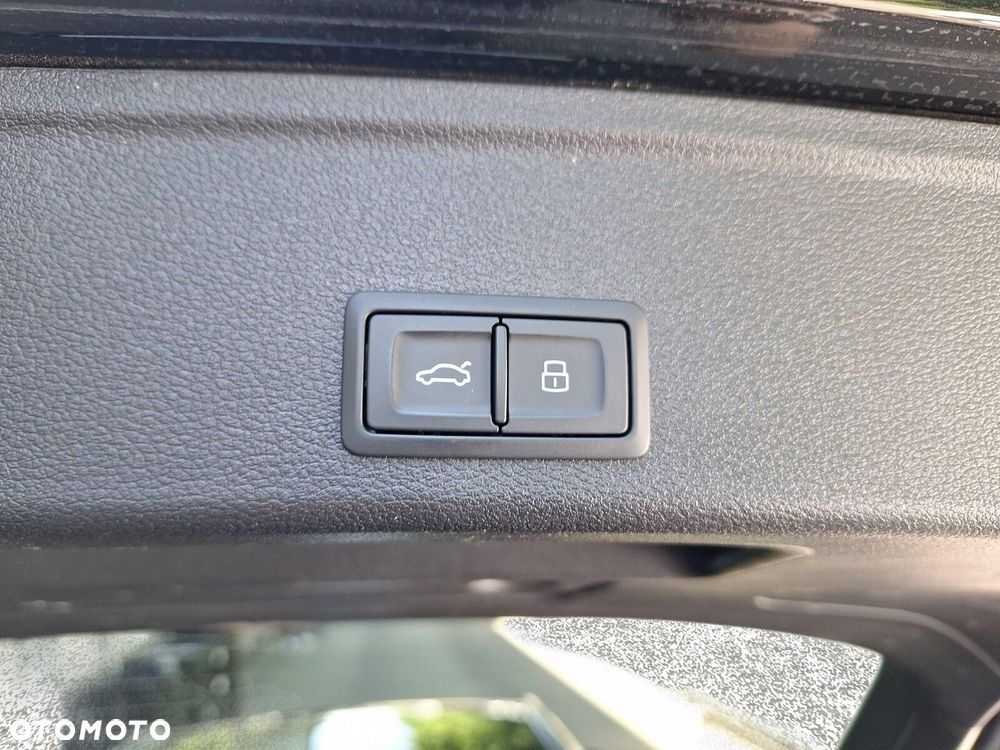 Audi A4 Avant 35 TFSI mHEV S Line S tronic - 31