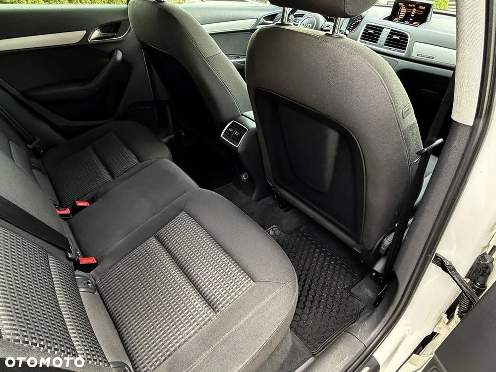 Audi Q3 - 22