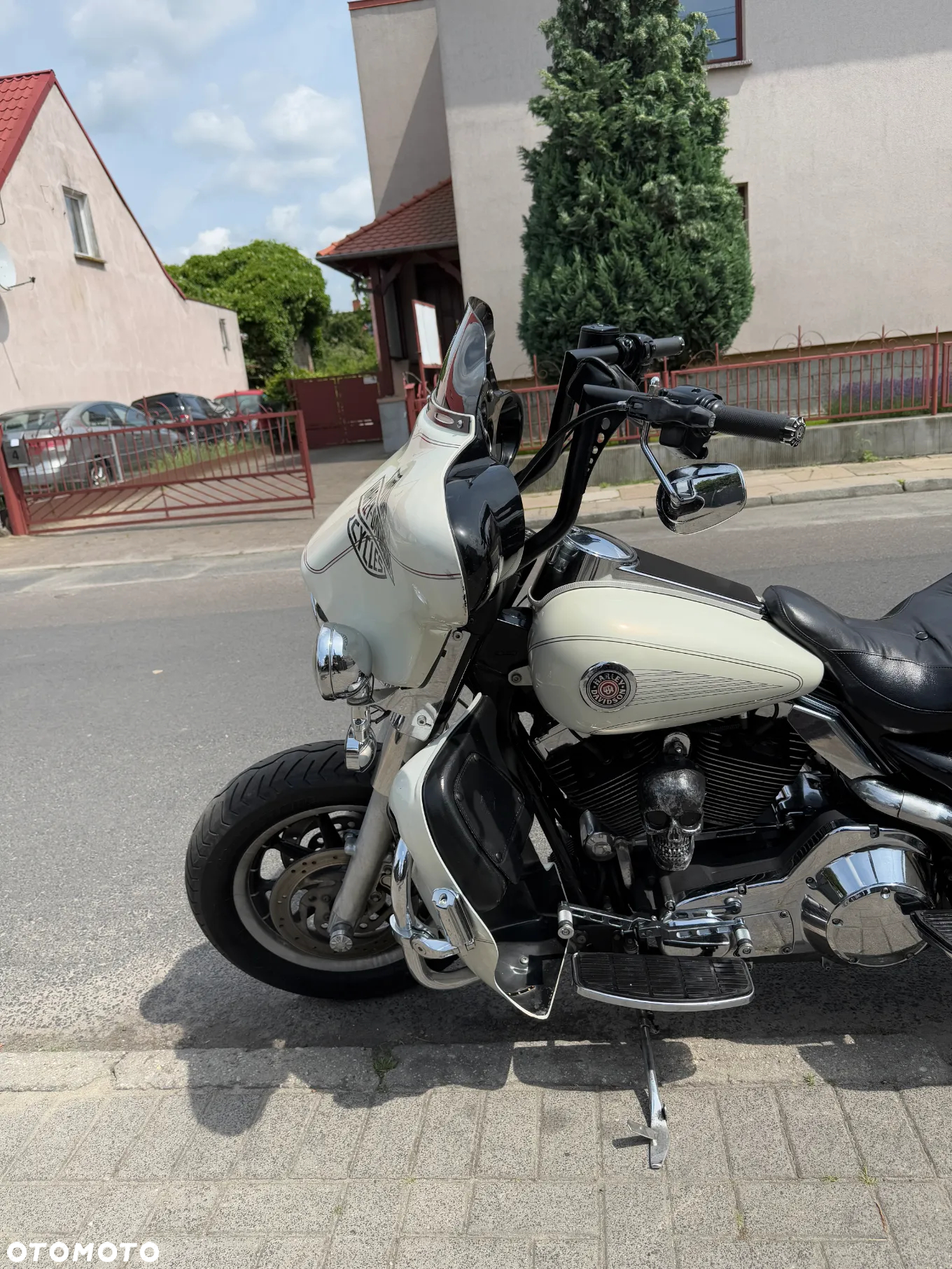 Harley-Davidson FLH Electra Glide - 20