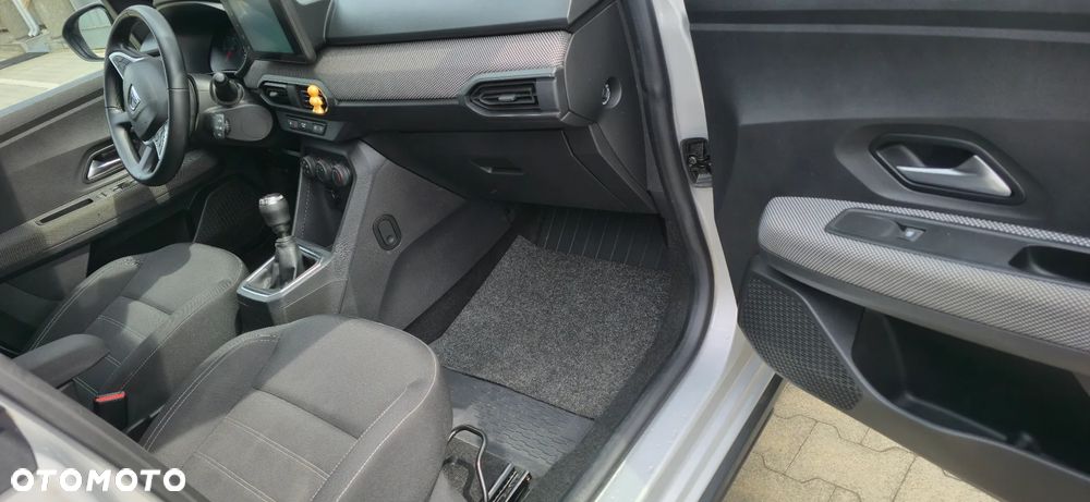 Dacia Jogger 1.0 TCe Comfort 7os - 9