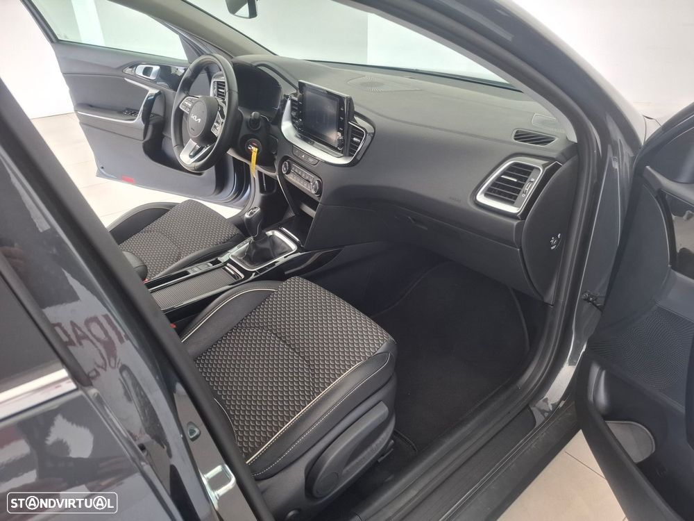 Kia Ceed SW 1.0 T-GDI Sport - 10