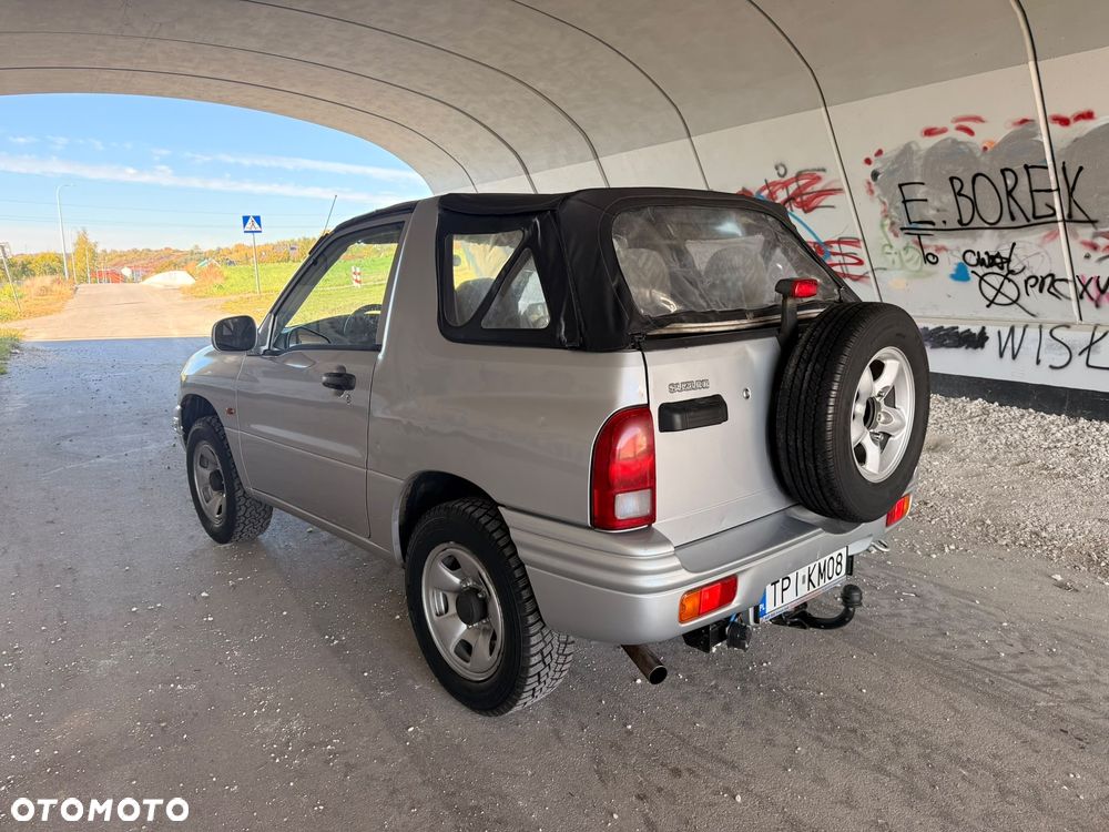 Suzuki Grand Vitara 2000 photo 2