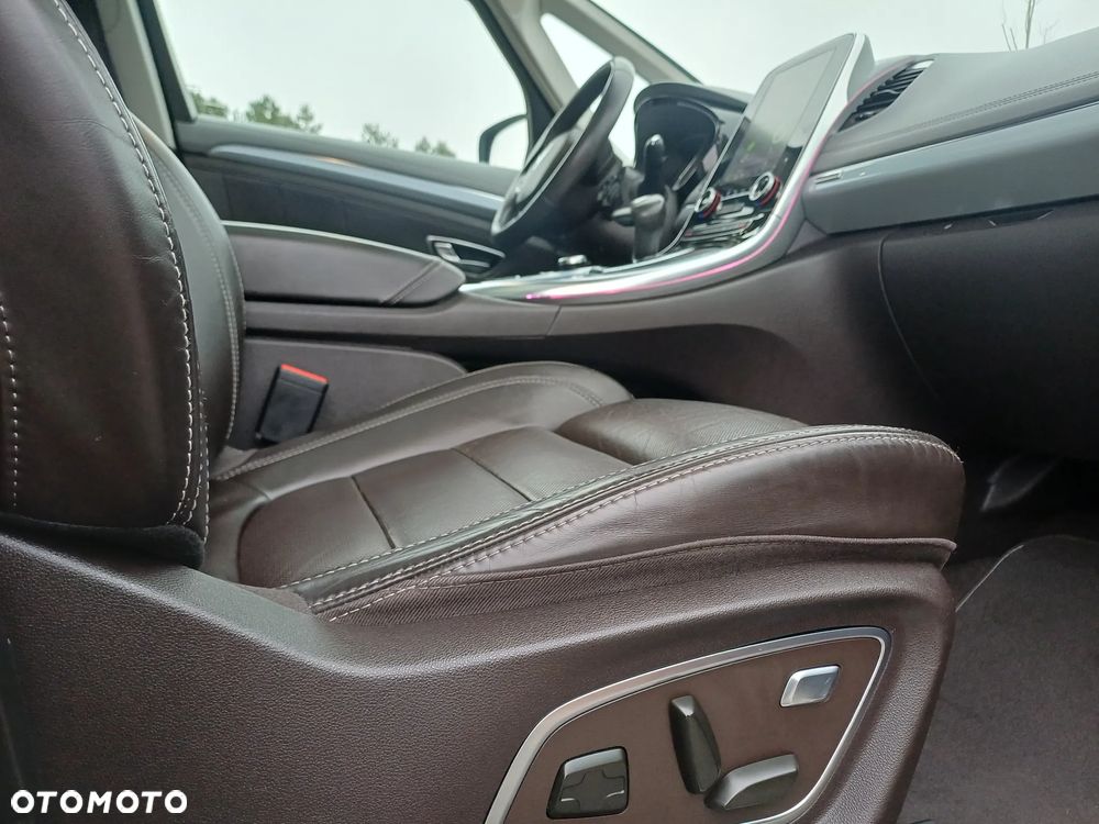 Renault Espace 1.6 dCi Energy Initiale Paris EDC 7os - 14