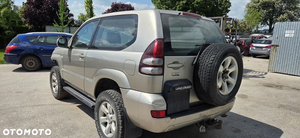 TOYOTA LAND CRUISER FJ120 fotel prawy lewy przód 3 drzwi - 9