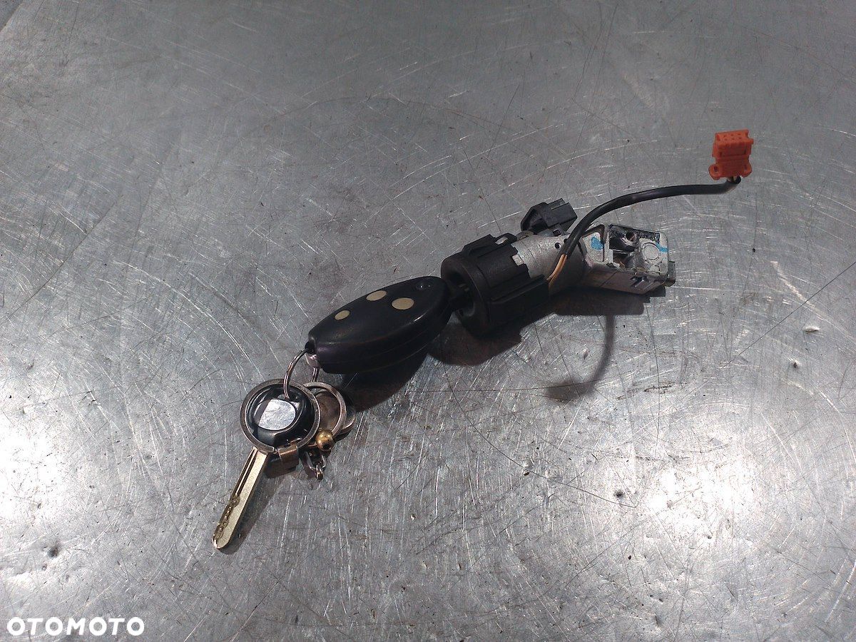 STACYJKA CITROEN C5 FL 9648445180 2.0 16V - 1