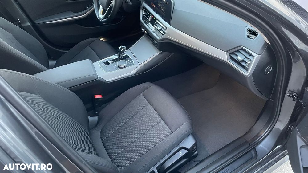 BMW Seria 3 320d Touring xDrive Aut. Advantage - 13