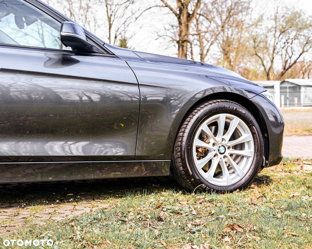 BMW Seria 3 320i xDrive Edition Luxury Line Purity - 6