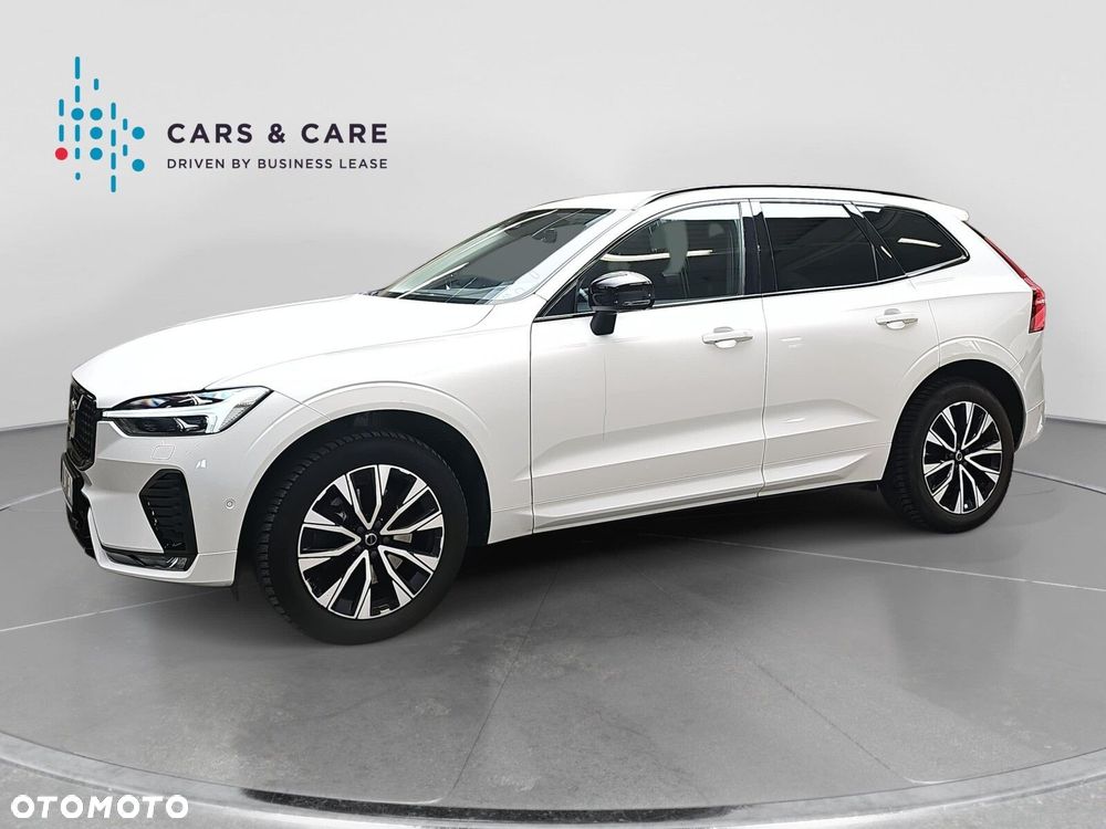 Volvo XC 60 B4 D Plus Dark - 22