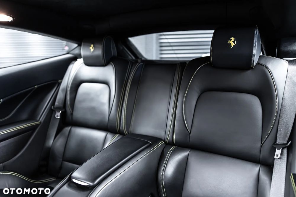 Ferrari FF - 19